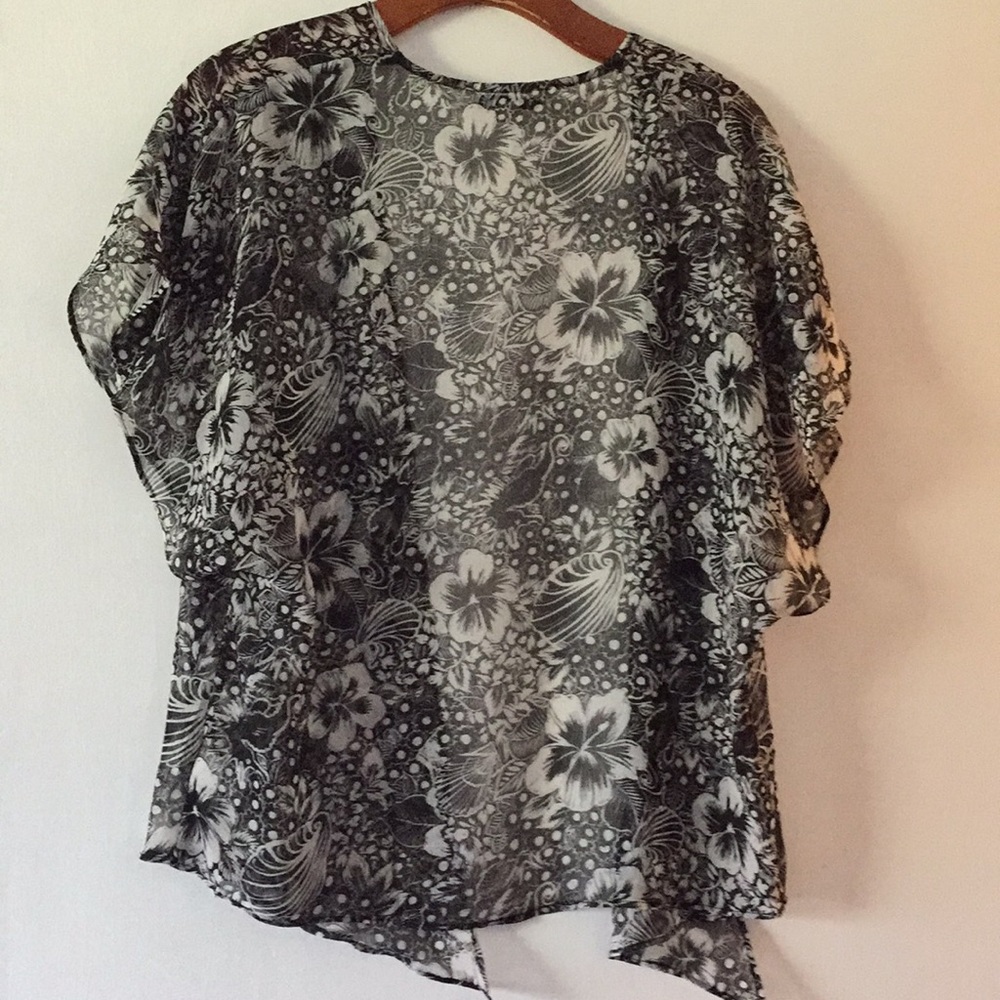 Kimono - Picture 3 of 4